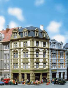 241-130916 - Eckhaus Goethestraße 62