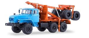 330-83SSM1226 - URAL-43204-41 Holztransporter