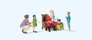663-10763 - Weihnachtsmann im Sessel,