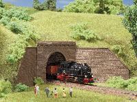 Artikelnummer: 446352 Tunnelport...